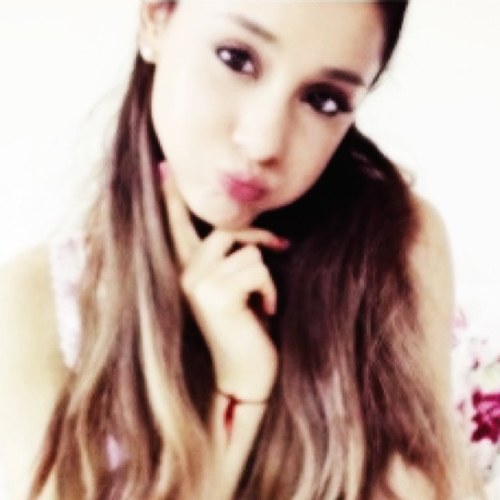 Do NOT follow here, follow @zallykidrauhl then tweet me zallynator and i will follow you with all of my free follow accounts