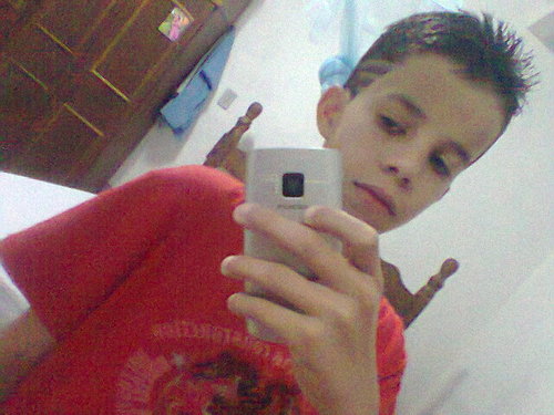 eu estou querendo virar beta retuita que eu retuito seque que eu sigo de volta XD