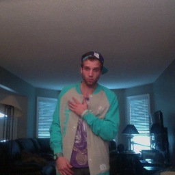 hey im blake, i freerun, rap/sing and hope to inspire, i follow back!