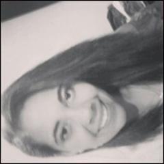 Aquariana,mamae do #Ryan, 20 years,dramática, irritante,carente,louca,irônica, desligada,tri mega ciumenta ,desastrada,desorganizada. Sou tudo, menos perfeita.
