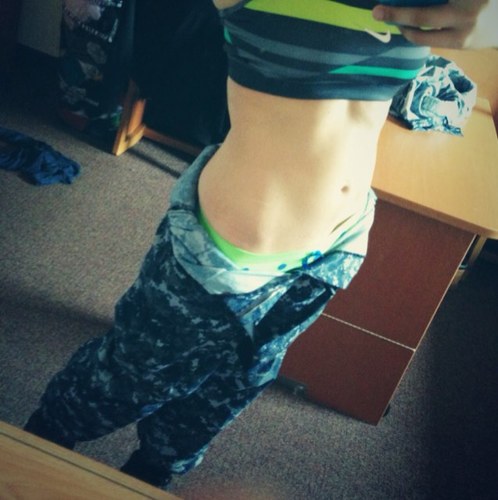 hooyahgay's profile picture. You don't like the lighthouse; you suck.