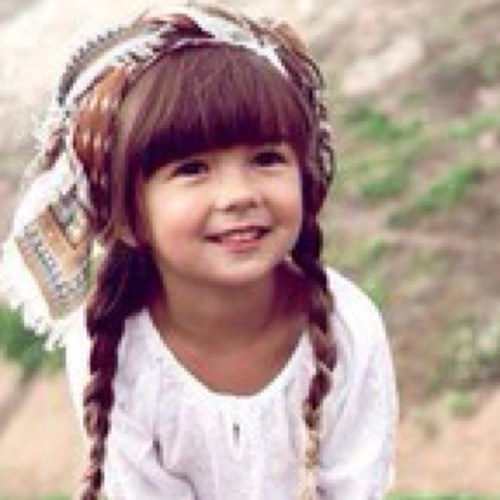 my mommy says i'm a widdle hipster. 
-
i play dolls and dress up. A typical three year old who loves her life and her family. {RP, Has a mother.}