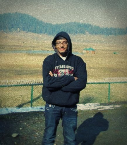 Mechanical engineer, always ready to learn new things! Loves reading, having deep conversations, respects others for who they are!