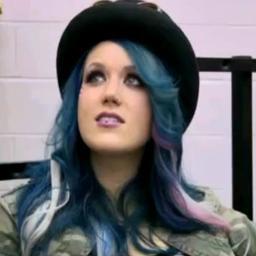 DarkQueen__'s profile picture. Here in the darkness I know myself