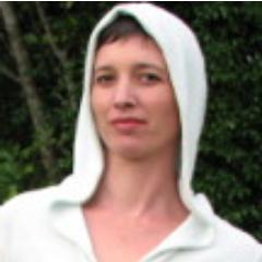 LisaHarling1's profile picture. i love laughing, dancing, shibori, making clothes and music. Creator of gosyma