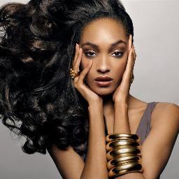 Queens Luv Jewelry Boutique
Daily flash sales full of Beautiful accessories! 
Jewelry fit for a Queen!