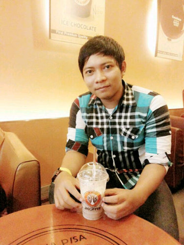 ♥ @FidiyaKartika | Student at Physiotherapy Universitas Airlangga | Dept.Himafis | Keep Listening Music ☺