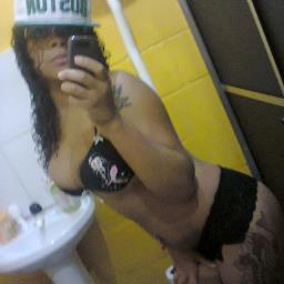 andressaribei15's profile picture. 