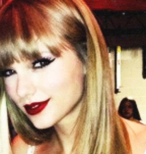 Taylor is our queen♛ #slaylor We said Speak Now on 8-6-11 & we turned Red on 7-19-13 ♡