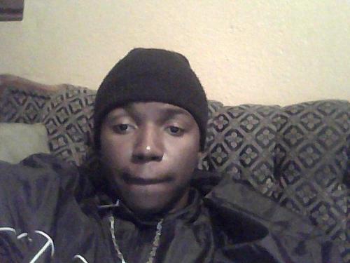 lmaooooo =] .wellll.
ima fun person, I like to make people laugh,hate 2 faced people. Basically the coolest person alive!-mini sumo-