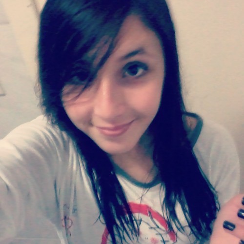 Eu sou Escorpiana,Colorada,Meiga,Chata as vezes nem eu me suporto u.u haha