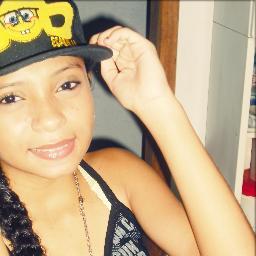 ❤  Romantica, chatinhã, Elegante, Bagunceira, Carinhosa e companheira. ❤   ( ͡° ͜ʖ ͡°) ‏ '