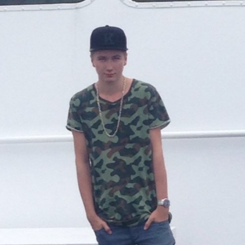 Haakonaskeland's profile picture. Nei