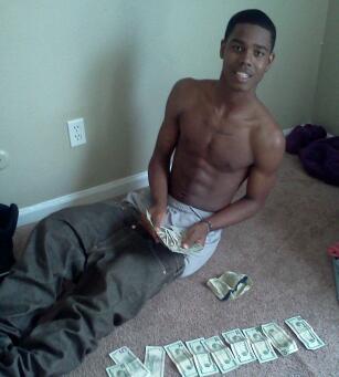 jst Follow me & my cuddy lilmarv40thblvd We fb !