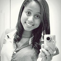 Informações básicas:  Thainá Santos, 18 anos, alta, morena, signo de virgem, brincalhona,. Bom para saber mais é só seguir .  ♥