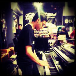 ianjumarang's profile picture. Mess + Age = Message