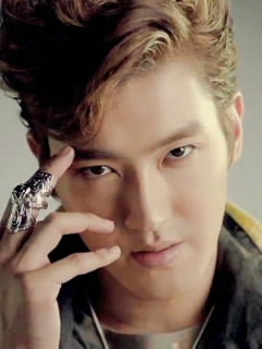 @siwon407 is my heart, my everything soldier of love and proud #SiwonELF since 2012 love is siwon , siwon is love#→→ i love you @siwon407 ←←