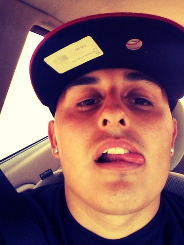 Steven. 19 years. Denver Broncos follow me :) & #BostonStrong #GoRedSox