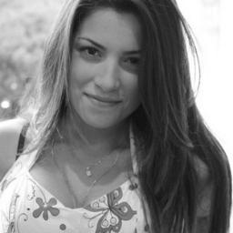Carioca , atualmente moro em SP , atriz e modelo , amo os animais comida japonesa e moda *-* 
 #Bloguera (: @ClubeFollowBack  #TeamFollowBack