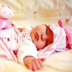 1 year old @forbiddentolove adopted me and she is my mommy now #RP #Hybrid