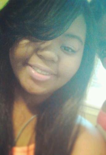 `` NEW to thiS twitter Shxt … Metion Me for a fOllOW bACk ツ .
