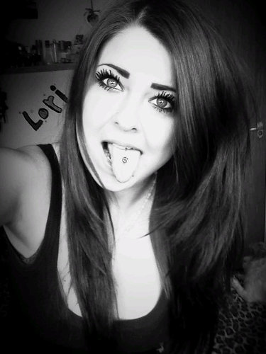 follow me an i follow back! 18 and still livin...♥God can only judge me, Take life as it comes♡