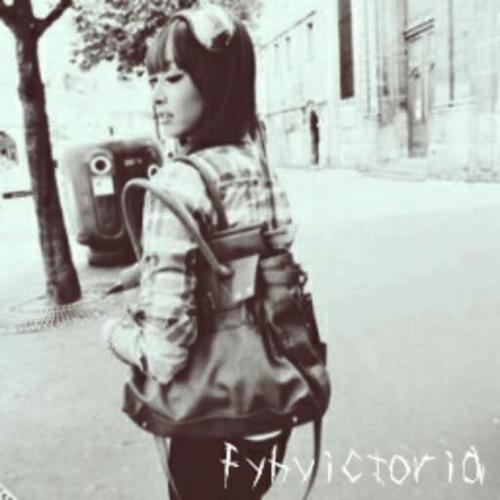 나는 f(x) 의 宋茜 / 빅토리아 / Victoria 입니다. 1987년 2일 2월. aff(x)tion 사랑해요~♡ ㅡ #ImmaParody #VirtualClone #RealParody