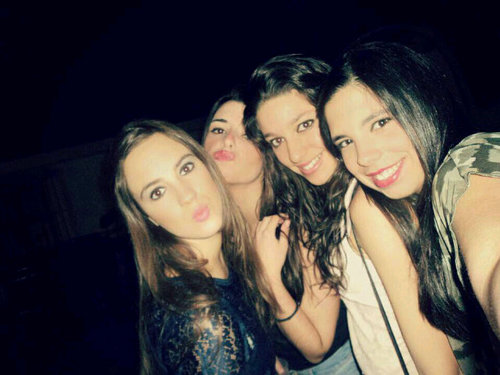 MartaGSanchez's profile picture. 16.He aprendido que no te puedes fiar ni de tu propia sombra, cansada de mentiras, y enamorada totalmente de el. Amo a mis niñas. ♥