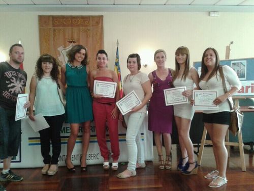 beca_vic2013's profile picture. El que bien te quiere te ara llorar y el que no te ara reir