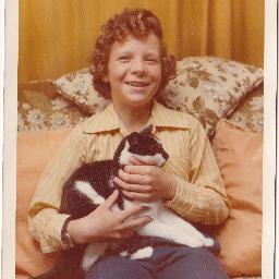 The Lost Photo Archive is just that, a home for lost photo's, for the world to see, a forgotten memory captured by the camera. https://t.co/eiMn1Errev