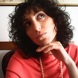 Seo copywriter, storyteller e content manager. Amo leggere, scrivere e scoprire nuovi posti da raccontare.