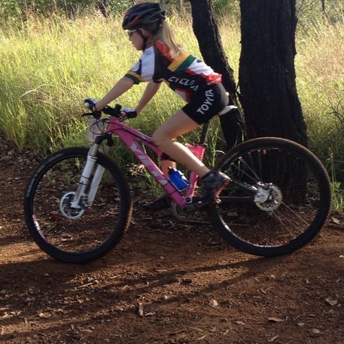 ac_jackson1's profile picture. I love my bike. Mtb racer. Mountain biking is my life. @AustRubena @MitasTyresAust @UrbanMuscleSups @JRsGymandBike