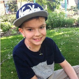 14 year old, diagnosed 2 years ago with a cancerous Medulablastoma #Surviver