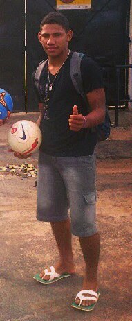 Murilo, 19 anos, Extrovertido, Simpático, Divertido, Honesto e Acima de Tudo Humilde!!!!!