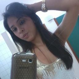 Não tenho medo de mostrar quem eu realmente sou, porque todos temos defeitos. E falsidade não é um dos meus. (Anna Garrido ) ;p