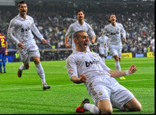 Real Madrid To The Death! Just another Madridsta blogger trying to express how i feel after anything Madrid related...