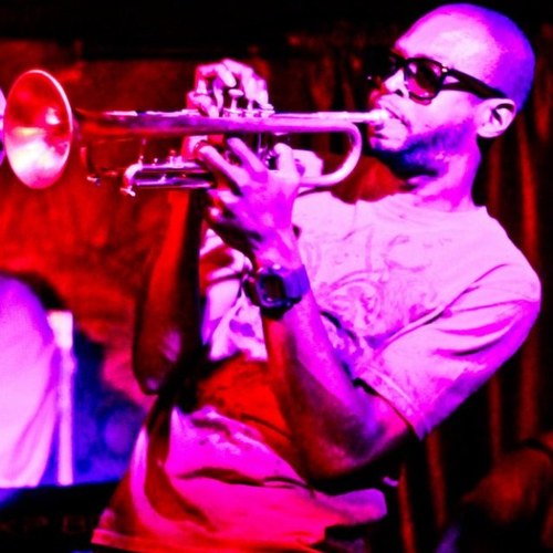 Born on the horn is not only Musiq Soulchild's trumpet player,he's hands down one of the ILLEST most innovative trumpet players alive !!!