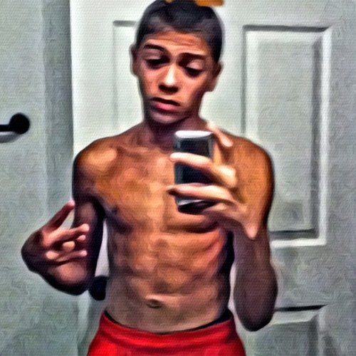 Im tyriq aka youngstack... I am a up and coming comedian/actor so follow me and keep it trilla.! #winsquad