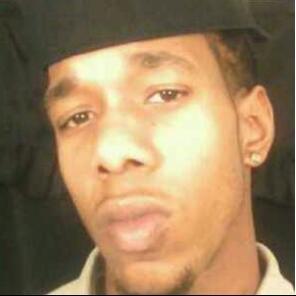 My name's Marc a.k.a. Reno. Ima pianist, proud father, I write poetry and music! I'm here 2 meet, collab, & network with new ppl.