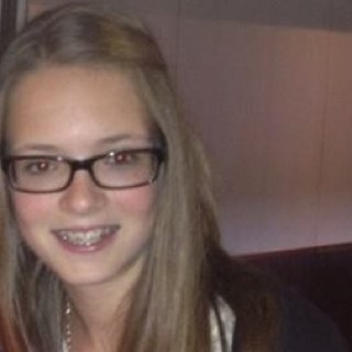 Sanne - 16 jaar - SMC - 4TL1 - Hockey - MB3 - Maastricht - Flapgeestmaatje with @kayaboschxx !