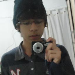 Free Step ♥, sou menbro da  @OETofficialCrew , 14 anos, gosto de jogar futebol,olhos castanho escuro ,segue ai :) Face:https://t.co/H0cmR5yR8L