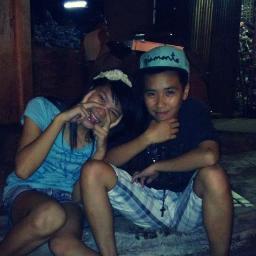 14. 2ndYear. MemberOfADanceGroup:BabyliciousGirls. AndI'mAfrustratedSinger =)) | MARK | SingLeee | IloveMyFriends | AddMeOnFacebook - http://t.co/1NVA8Uefu3