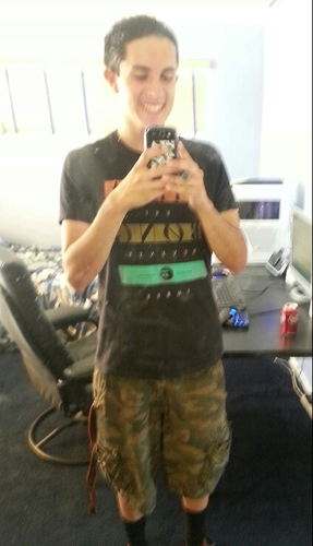 $Cali livin always the best kind $$$E-sports gamer , Athlete and lover of Futbol !