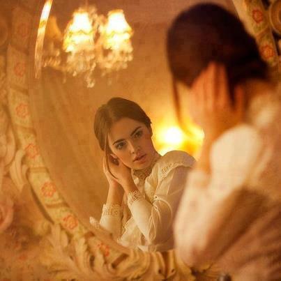 أتَسائل ; هَل قال لِـ نَفسه و لو لِـ مَرة’ : تباً أنَا أفتقدهَا !