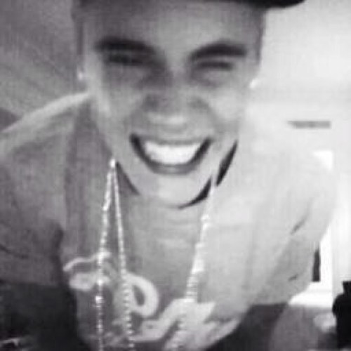 He's 19 and doing a pretty good job. #promoteheartbreaker