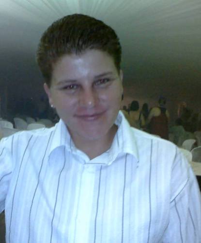 Amo minha Família, meus amigos,amo minha vida.Gosto de pessoas que falam na cara o que pensam. E não aceito  nenhum tipo de preconceito.