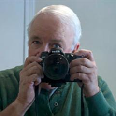 Retired, Pro Photographer, Artist, traveler, tech nut, and just a good guy. Single too, with no attachments. Writes 2 blogs on tech and travel stories w/photos