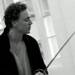 I studied theatre arts and psychology at Cambridge. Now I work for an old classmate of mine. I'm not allowed to talk about it. My talents are many. (RP)