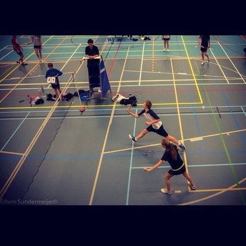 instaa : x_carlo_b ~plaats :rotterdam/tholen~school :stc-waalhaven~badmintonschool barendrecht A-klasse~ajax!!