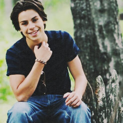 ItsMikeyCyrus_'s profile picture. 17.Brother to Ash and also all around sweet guy or so most people think ;) . Single.